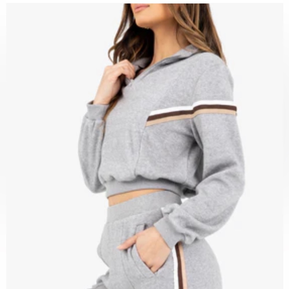Kittenish Crop Sweatshirt